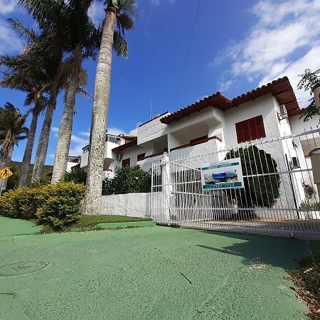 Residencial Hostal Blanco ฟลอเรียนอโปลิส ภายนอก รูปภาพ