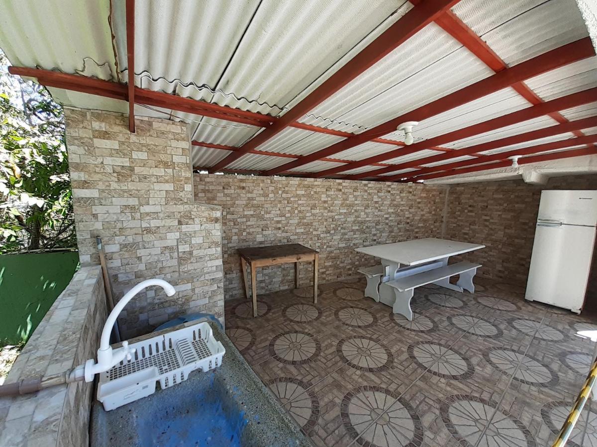 Residencial Hostal Blanco ฟลอเรียนอโปลิส ภายนอก รูปภาพ